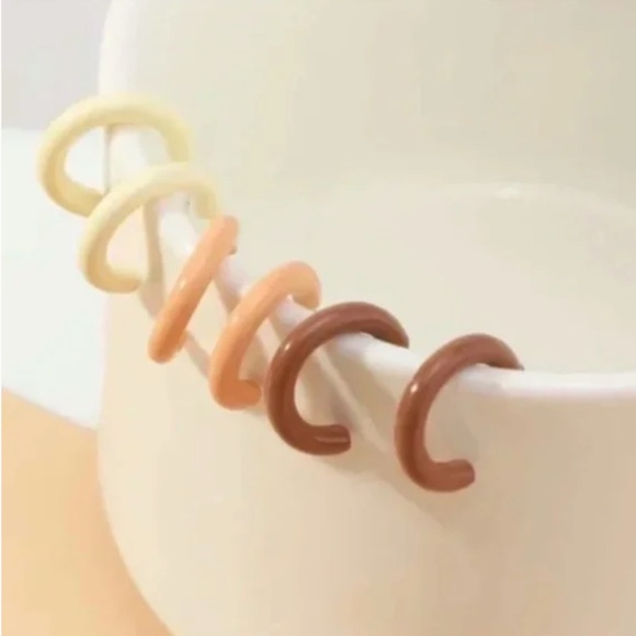 ✨ FREE Hoop Set Neutral Monochrome Boho Peasant Hipster Hippie Art Deco Earrings - Picture 2 of 3